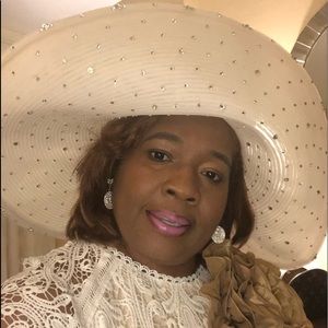 Meet your Posher, Sharon